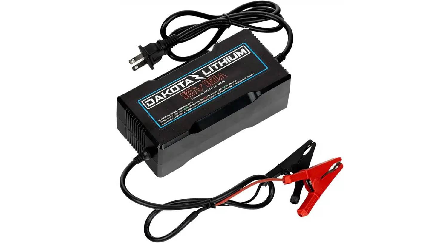 What is the best way to charge a LiFePO4 battery?