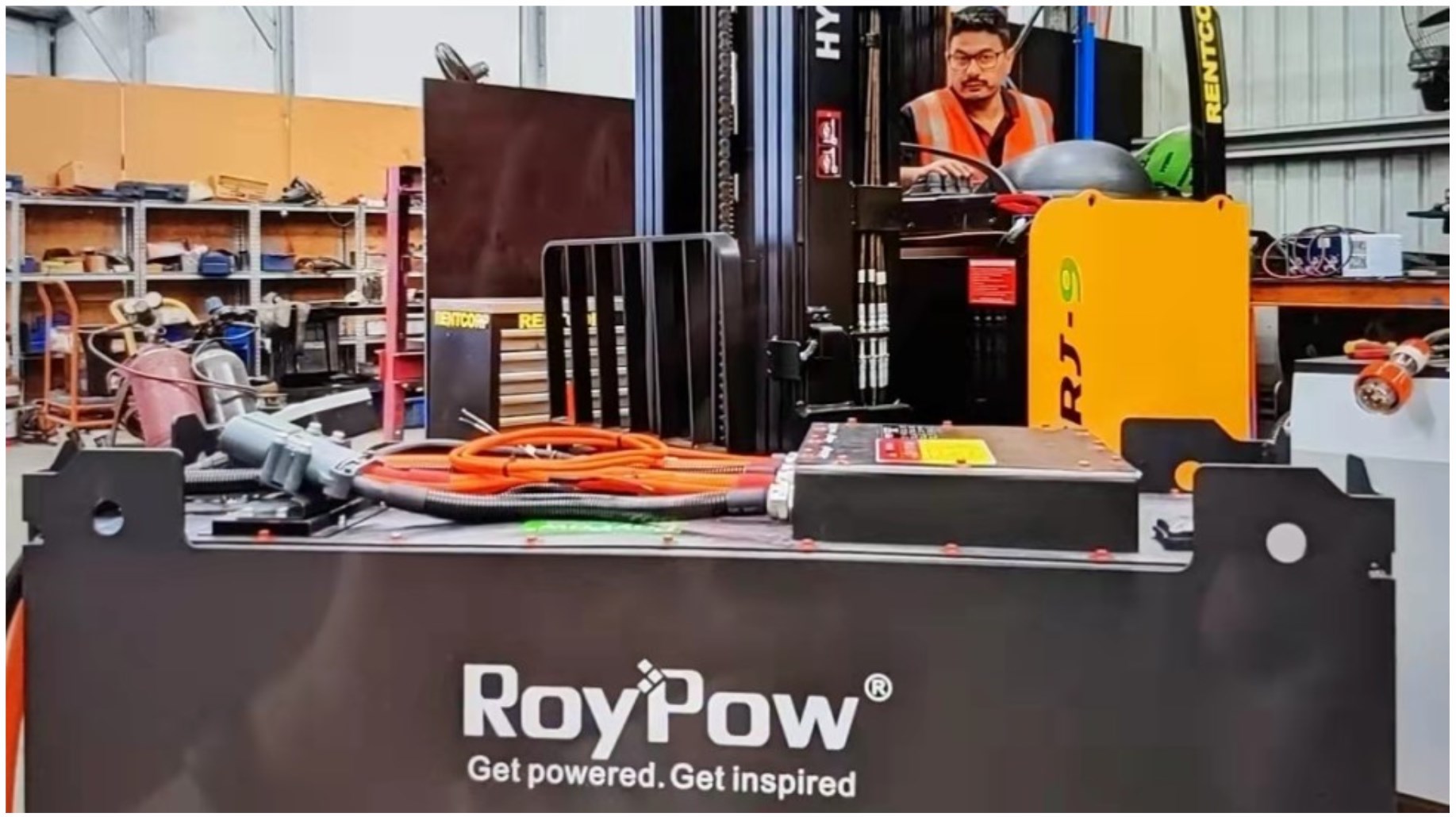 ROYPOW Unveils Groundbreaking Anti-Freeze Lithium Forklift Battery